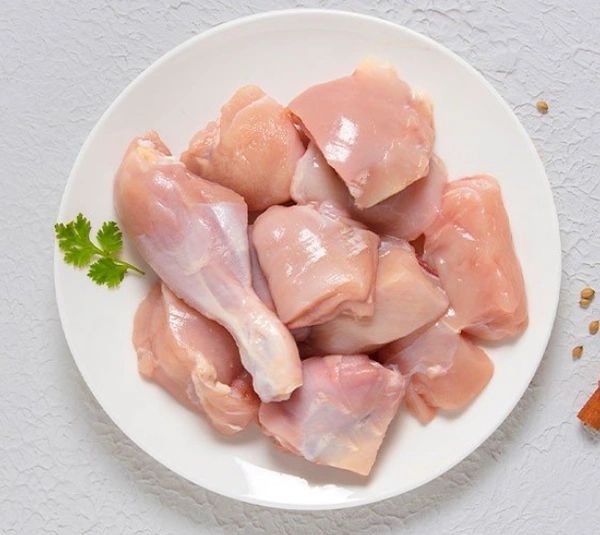 Whole Chicken (4.0lbs-5.0lbs)